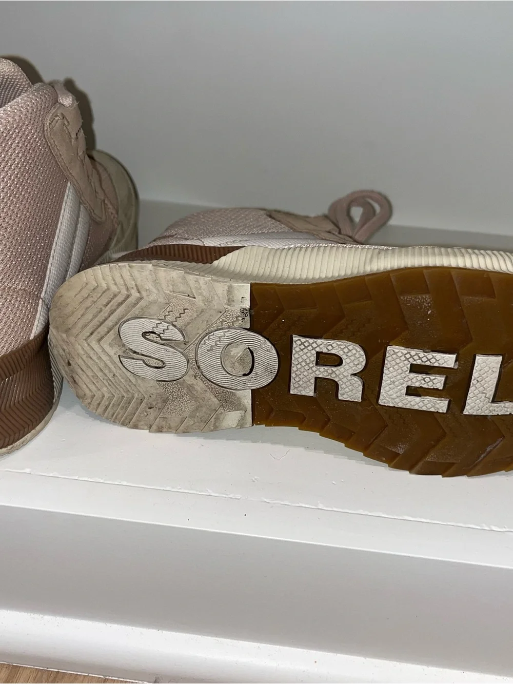 Sorel Women's Blush Pink Lace-Up Winter Sneakers